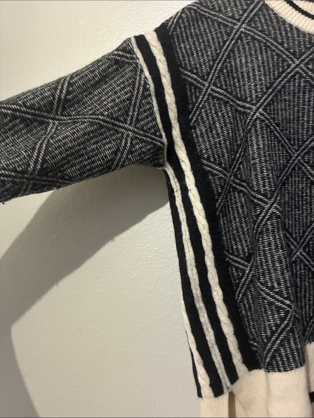 Madewell 100% Merino Wool Argyle Diamond Flip Sweater - Picture 7 of 9